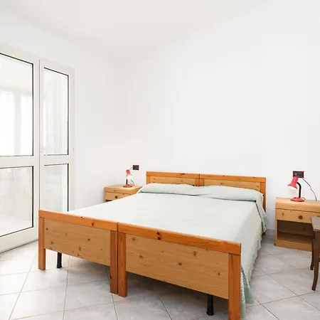 Casa Nel Centro Di Appartement Budoni